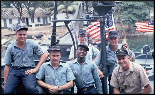 6C The crew of PCF -76 spring  1967.